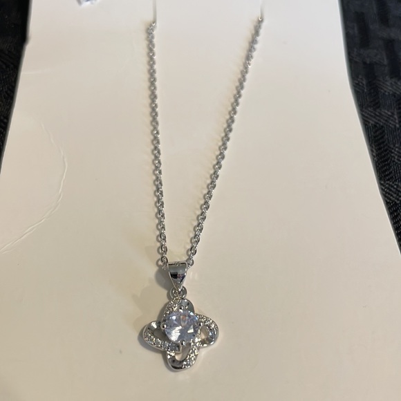 18” sterling silver necklace with Pendent New - Picture 10 of 16